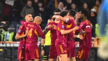 Roma bën detyrën në shtëpi ndaj Cremonese dhe shkëputet nga Juventus. Ja situata në Serie A