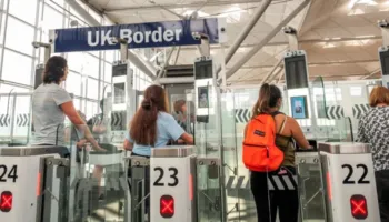 Rregulla të reja udhëtimi në Mbretërinë e Bashkuar, sfida për personat me shtetësi të dyfishtë, ja çfarë ndryshon