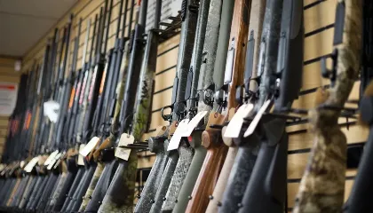 Rregulla të vjetra, armë të reja/ Evropa në test për eksportin e armëve