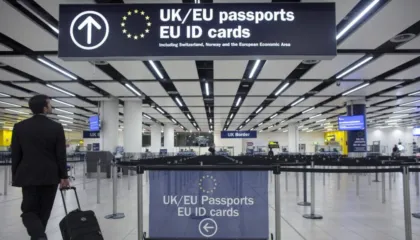 Rregullat e reja pas 25 shkurtit që mund të bllokojnë britanikët me dy shtetësi në aeroporte