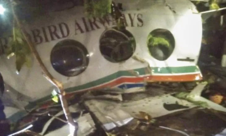 Rrëzohet avioni mjekësor në Indi për shkak të kushteve të motit/ 7 anëtarët e bordit të zhdukur, ende nuk dihet nëse ka të mbijetuar