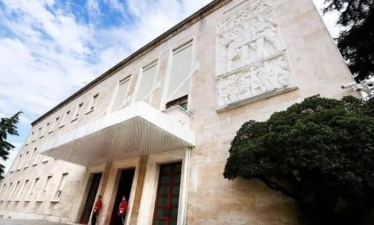 Rriten pagat në pushtetin vendor, ja kufijtë e rinj për administratën në bashki