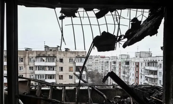 Rusia breshëri dronësh e raketash, dhjetëra të plagosur, në Gjenevë mbahen bisedimet SHBA-Ukrainë