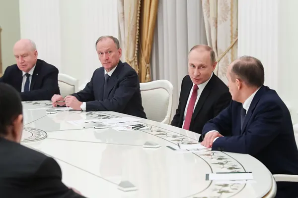 Rusia e “Gjyshit”!