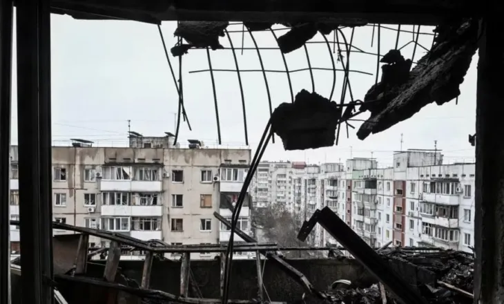 Rusia sulmon Ukrainën në prag të bisedimeve SHBA–Ukrainë në Gjenevë