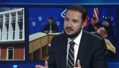 Salianji kritik ndaj Berishës: S’protestohet me fishekzjarre! Duhet të tregojnë mesazhin e vërtetë të protestës