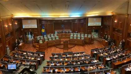 Seanca konstituive, betohen 118 deputetët e rinj në Kosovë