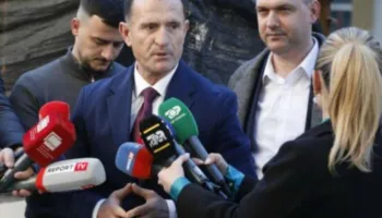 Seanca paraprake në GJKKO, avokati Cakrani: Për ligjin e minierave kërkojmë të pyetet dhe kryeministri!