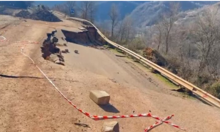 Segmenti rrugor në Librazhd pritej të hapej sot, ARRSH: Ka pësuar rrëshqitje dhe fundosje