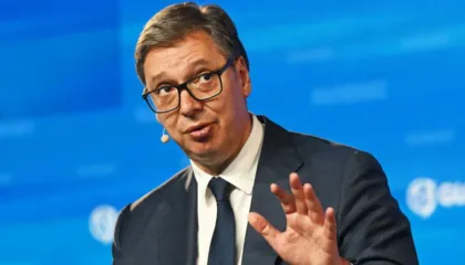 Sekondat e fundit të regjimit/ Vuçiç dhe qentë e tij besnikë të sulmit, hidhen në veprim