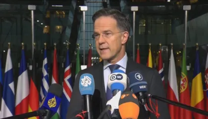 Sekretari i Përgjithshëm i NATO-s: SHBA-të po “ushtrojnë çdo presion” mbi Rusinë! Na duhet ombrella bërthamore