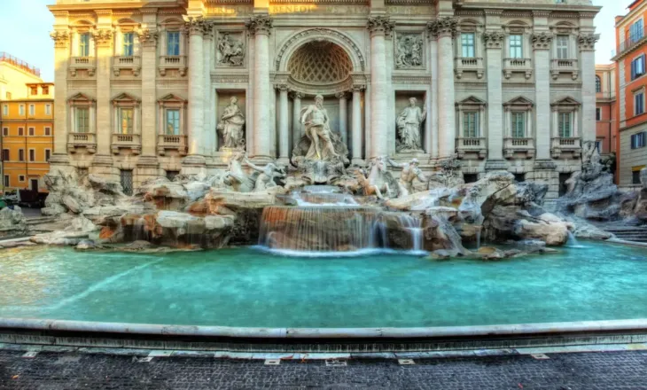 Shatërvani i Trevit nga sot me pagesë, Roma vendos tarifë 2 euro për vizitorët