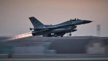 SHBA bombardon pozicionet e ISIS në Siri, në një sulm u shkatërrua një depo armësh