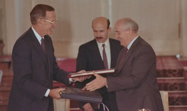 SHBA dhe Rusia pa kufizime bërthamore: Një situatë e rrezikshme dhe e paparashikueshme