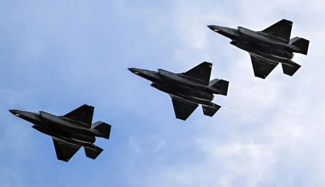 SHBA-të rrisin praninë ushtarake në Lindjen e Mesme, Washington Post: Janë vendosur mbi 150 avionë luftarakë në rajon