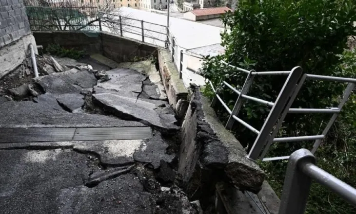 Shembet një mur në Xhenova, 42 persona të zhvendosur nga banesat