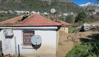 Shembet toka në Delvinë nga moti i keq, rrezikohen shumë banesa nga rrëshqitja e truallit pas shiut