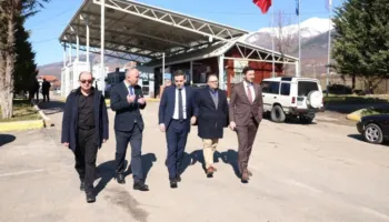 Shembja e aksit Librazhd-Pogradec/ Drejtori i Doganave inspekton pikën kufitare Bllatë: Zbatim i planit të masave dhe përballim normal i fluksit të shtuar