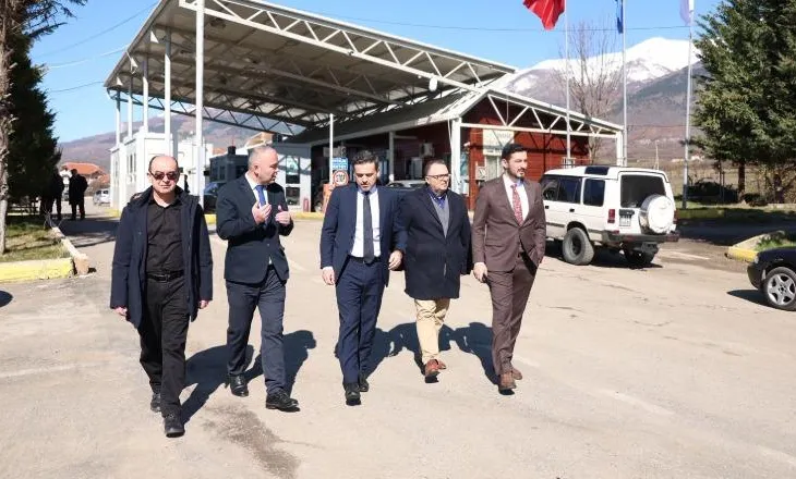 Shembja e aksit Librazhd-Pogradec/ Drejtori i Doganave inspekton pikën kufitare Bllatë: Zbatim i planit të masave dhe përballim normal i fluksit të shtuar