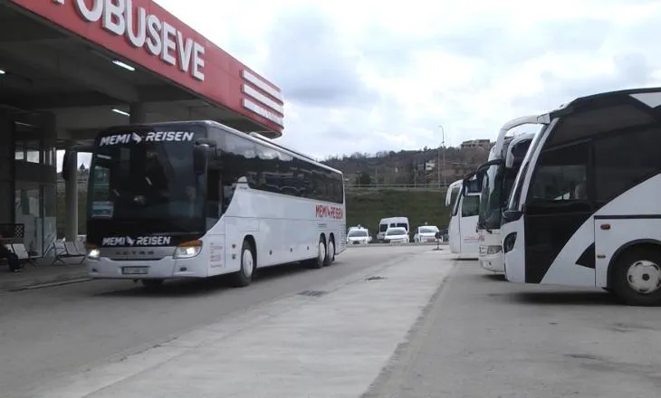 Shembja e rrugës, rritet me 300 lek çmimi i biletës për udhëtarët e linjës Korçë-Tiranë