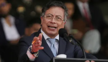 Shënjestër e një atentati? Presidenti i Kolumbisë zbulon ngjarjen gjatë udhëtimit me helikopter