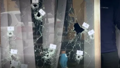 Shënjestra e atentatit në Rrilë të Lezhës, nipi i Ardian Nikulajt dyshohet se mbeti i plagosur nga të shtënat