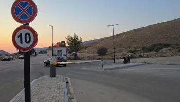 Shërbimi kufitar në Qafëbotë të funksionojë 24 orë në 24, deputetët e PS kërkesë zyrtare kryeministrit grek