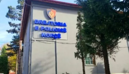 Sherr në një lokal në Korçë/ Goditet me thikë 34-vjeçari, shoqërohet në polici autori (Detaje)