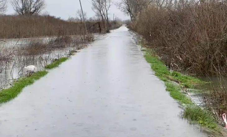 Shkodër/ Vijojnë shkarkimet nga 3 HEC-et e Kaskadës së Drinit, rruga e Obotit ende e bllokuar