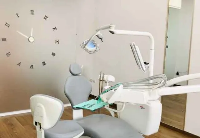 Shkoi në Fier për të rregulluar dhëmbët, gjendet i pajetë gjermani