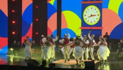 Shoqata Tirana nderon personalitetet në 106-vjetorin e shpalljes së Tiranës kryeqytet, ekspozitë me pikturat e artistëve të mëdhenj dhe festë me”Sofrën Tironse”