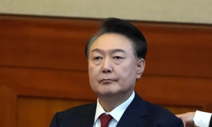 Shpalli ligjin ushtarak për interesat e tij politike, ish-presidenti i Koresë së Jugut dënohet me burgim të përjetshëm