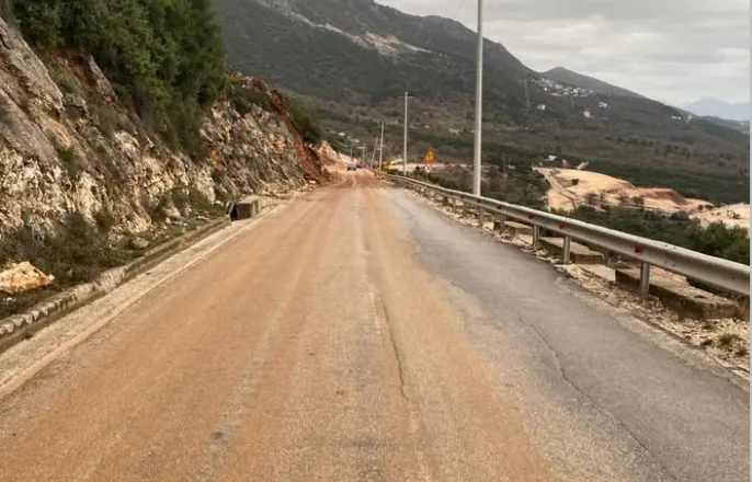 Shpërthim i kontrolluar nesër në rrugët lidhëse të Llogarasë, ARRSH: Nuk do të bllokohet trafiku