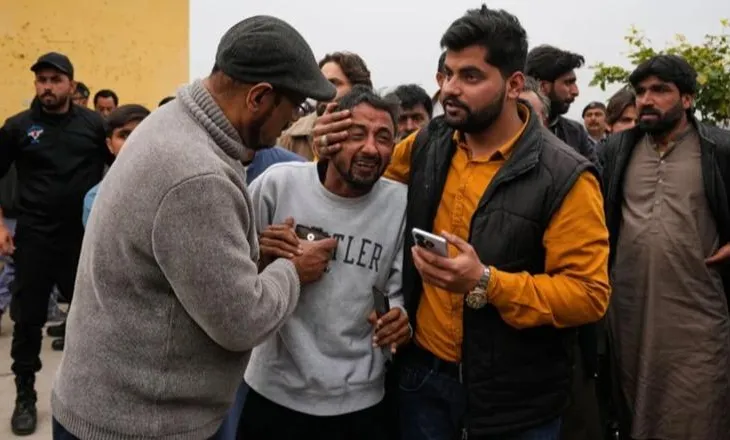 Shpërthim në një xhami në Pakistan, 31 të vdekur dhe 169 të plagosur