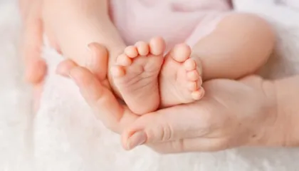 Shqipëria po “shuhet”, lindjet në 2025 ishin 74% më të ulëta se në 1990