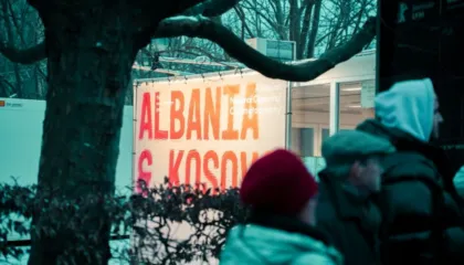 Shqipëria ‘pushton’ Berlinin dhe thyen tabutë e kinematografisë! Dua Lipa dhe Fatlume Bunjaku “vjedhin” vëmendjen e botës