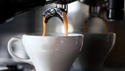 Shqiptarët dhe ‘dashuria’ e tyre për kafen/ INSTAT: Rritje prej 27.5% e konsumit nga viti 2021 deri në 2025