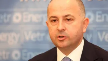 “Shqiptarët po tallen me ne”/ Top Channel zbardh përgjimet që “fundosën” Rezart Taçin, kunati i biznesmenit: E zgjidh unë këtë punë