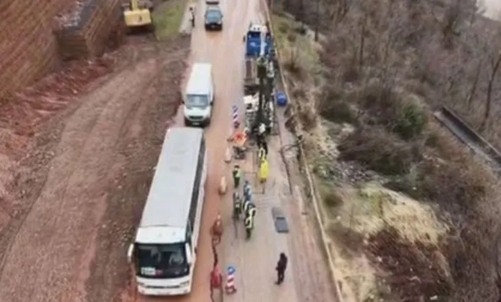 Shtrenjtohet bileta e Korçës/ Rruga nga Gramshi rrit me 300 lekë biletat, qytetarët do të paguajnë 1000 lekë