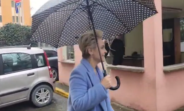 Shtyhet seanca paraprake për Monika Kryemadhin, avokatët e çështjes bojkotojnë pas dhunës ndaj Kujtim Cakranit në Vlorë