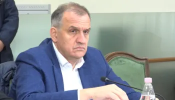 Shtyhet seanca për ‘sterilizimin’, Beqaj thirrje gjyqtarëve: Shikoni kontratën, prokurorët s’e bënë kurrë