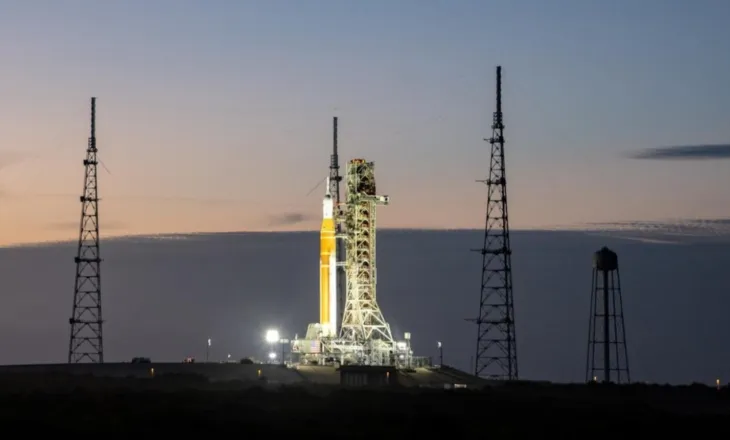 Shtyrje e re për misionin e pilotuar Artemis 2 drejt Hënës, nisja tjetër në mars