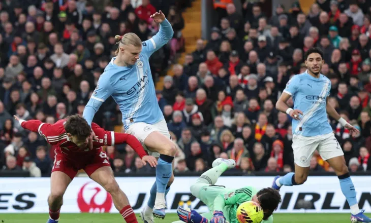 Shumë zhurmë për asgjë në pjesën e parë, mungon goli në supersfidën Liverpool-Man. City