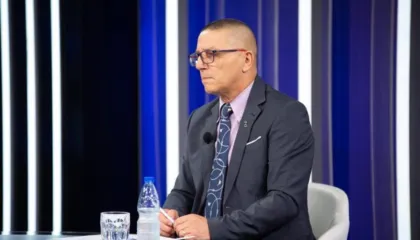 “S’ka asnjë provë që i lidh penalisht ish-liderët e UÇK-së!”/ Pavarësia e Kosovës, Meçollari: Dita më e rëndësishme