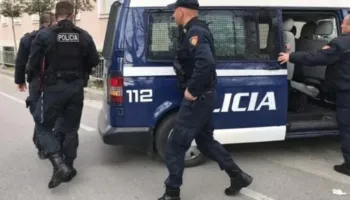 S’ka qetësi Tirana! Të shtëna me armë zjarri, i plagosur me plagë në bark dërgohet në spital privat