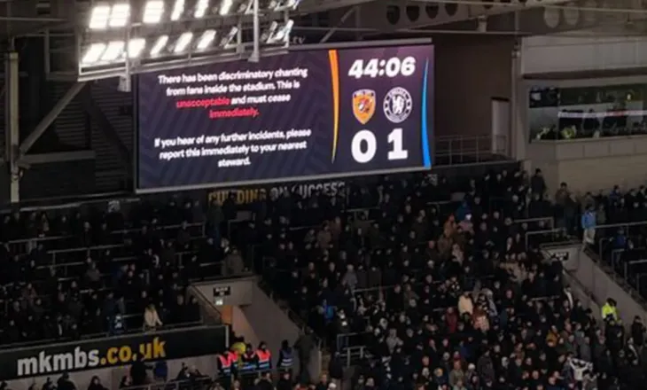 Skandal në FA Cup, disa tifozë arrestohen pas thirrjeve homofobe në ndeshjen e Chelsea-t