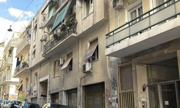 Skandal në Greqi/ Shqiptari abuzon s*ksualisht me 25-vjeçaren me aftësi të kufizuara, shpallet në kërkim