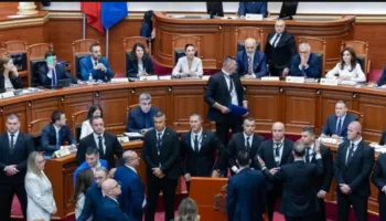 Skenarët e rrëzimit të PS nga brenda? Kthupi: Opozita mund të ofrojë votat