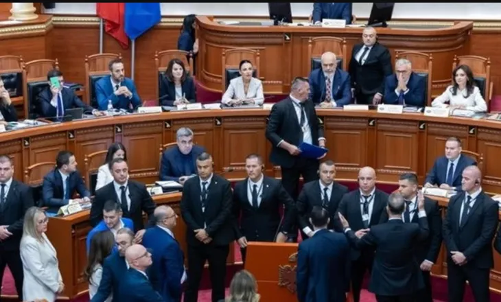 Skenarët e rrëzimit të PS nga brenda? Kthupi: Opozita mund të ofrojë votat