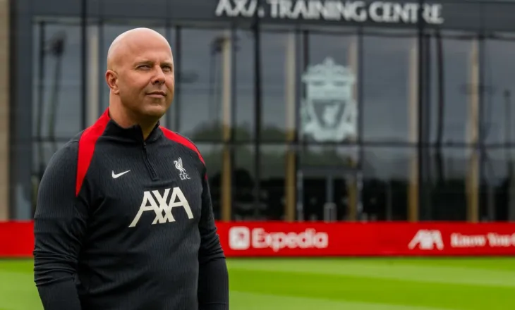 Slot: Gjërat tani janë në normalitet, Liverpool është më i mirë se ai i 4 muajve më parë
